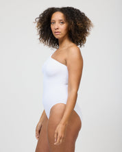 Una One-Piece