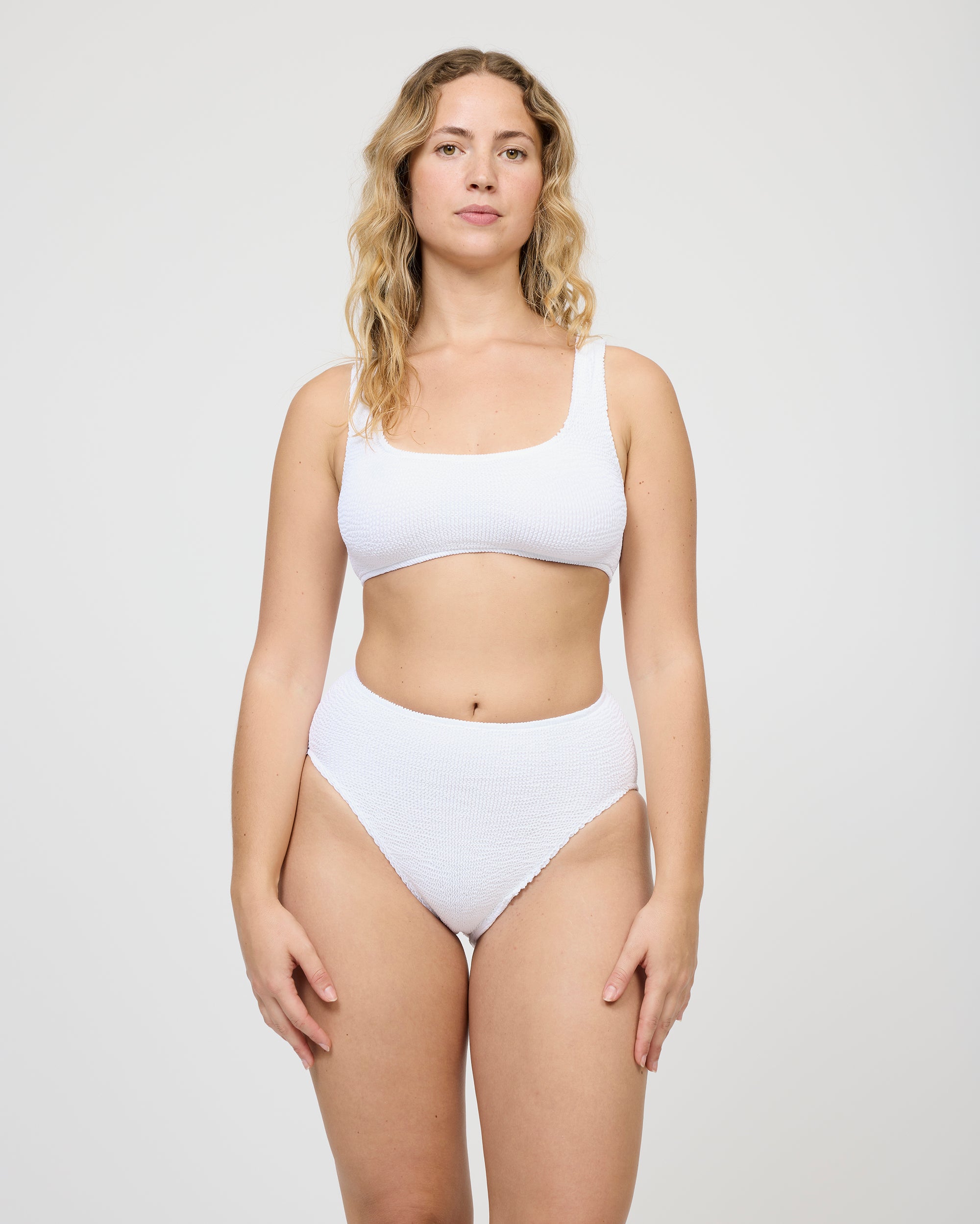 ★送料・関税込★AGNEL★White Swan Bikini High-Waist Pants★ MUSINSA | AGNEL White Swan Bikini High Waist Briefs