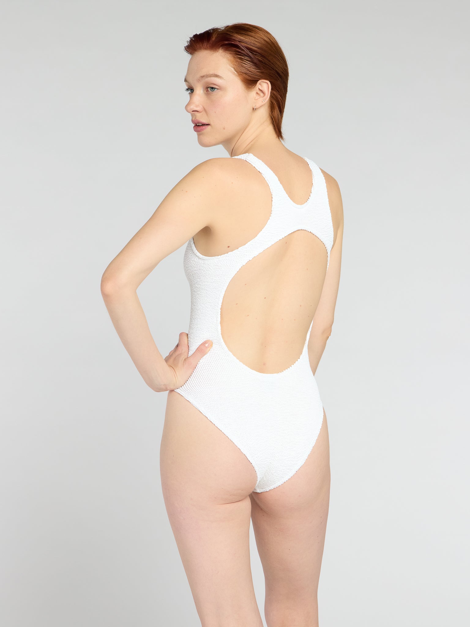 S1_RacerElanOne-Piece_White_32_429ab180-c5db-4ddb-a8ec-f4271e01883a.jpg