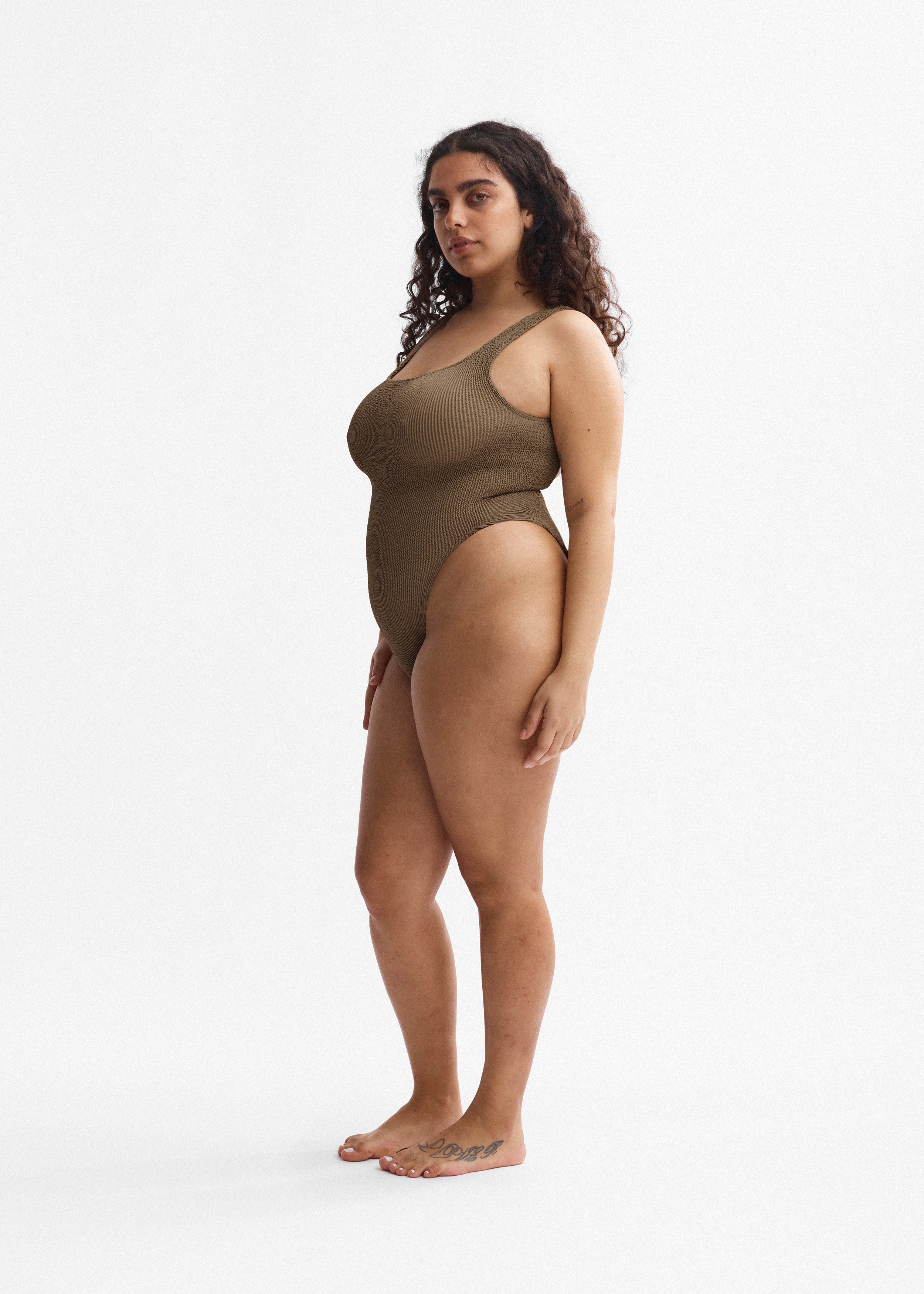 SH11_Look_14_Rye_Aplomb_Low_Back_One-Piece_0841.jpg